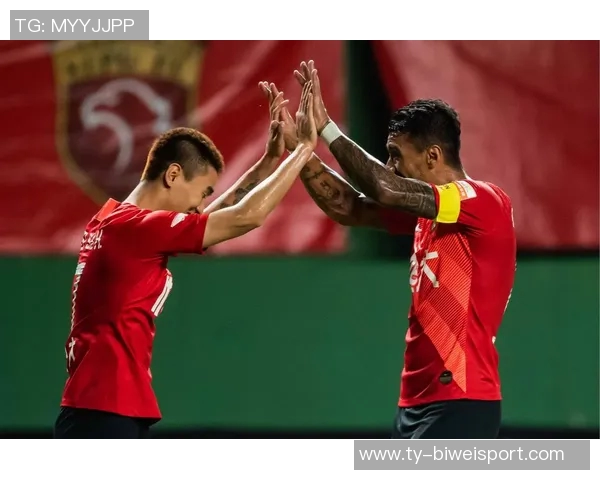 库杜斯期待进球不断涌现强调抢占第二落点的重要性